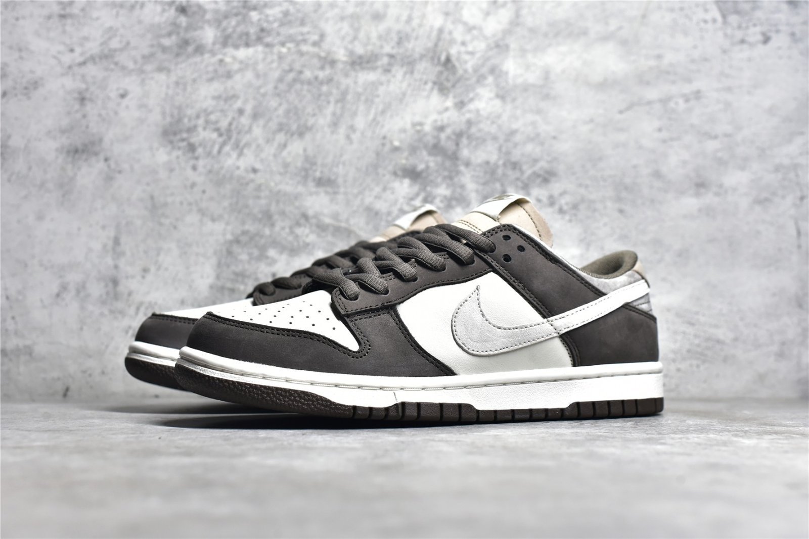 Nike SB DUNK LOW STEAMBOY OST X OTOMO KATSUHIRO WHITE/BROWN/WHITE LF0039-001 – תמונה 18