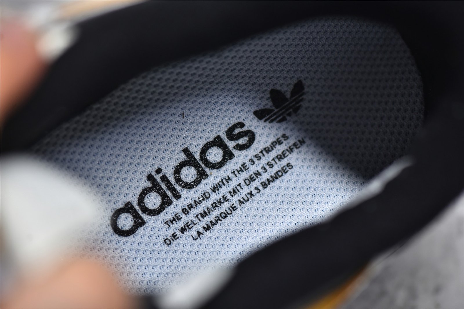 Adidas FORUM 84 LOW CLOUD WHITE/CORE BLACK/CLOUD WHITE HR2007 – תמונה 3