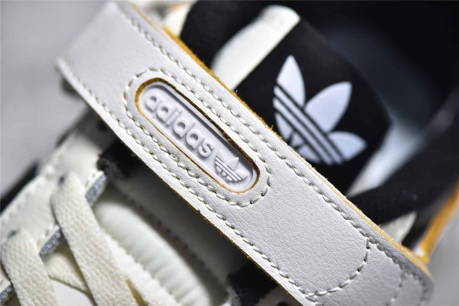 Adidas FORUM 84 LOW CLOUD WHITE/CORE BLACK/CLOUD WHITE HR2007 – תמונה 7