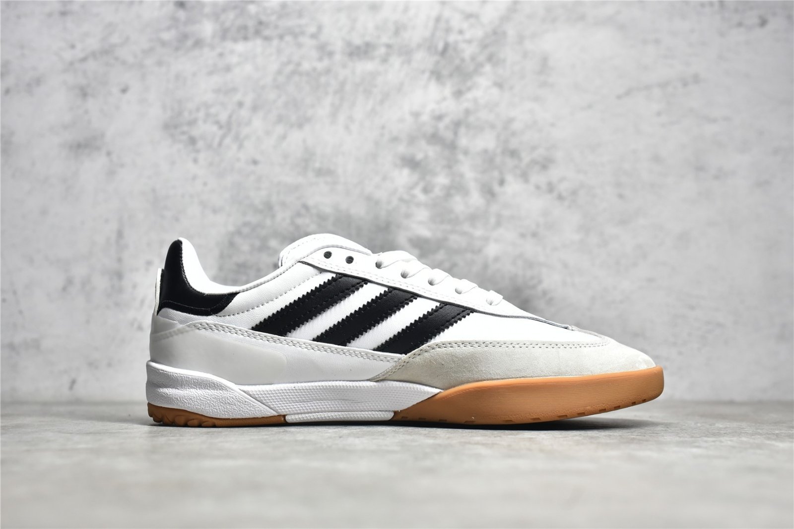 Adidas COPA NATIONALE MILLENNIUM CLOUD WHITE/CORE BLACK/CORE BLACK GW3134 – תמונה 17