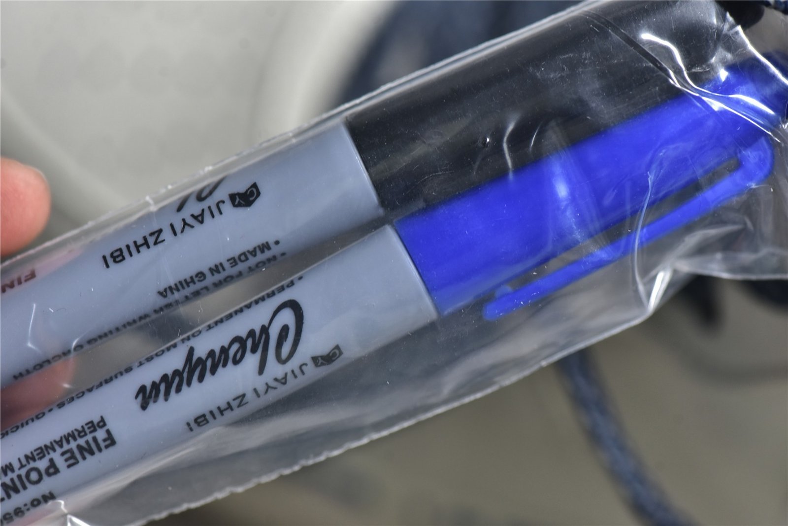 Nike AIR FORCE 1 07 MID MORE THAN X UNINTERRUPTED WHITE/NAVY BLUE/WHITE NU8802-303 – תמונה 2