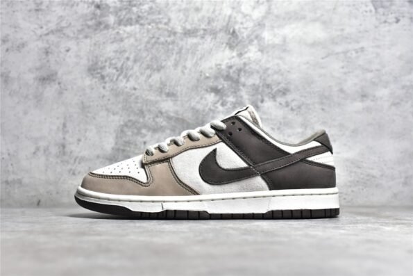 Nike SB DUNK LOW STEAMBOY OST X OTOMO KATSUHIRO BROWN/LIGHT KHAKI/WHITE LF0039-020