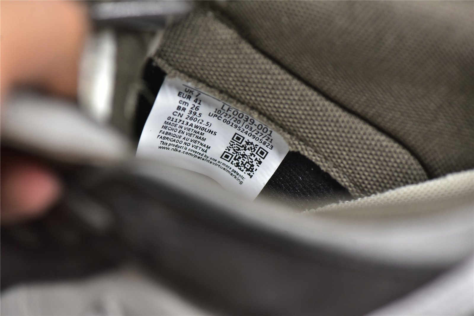 Nike SB DUNK LOW STEAMBOY OST X OTOMO KATSUHIRO WHITE/BROWN/WHITE LF0039-001 – תמונה 5