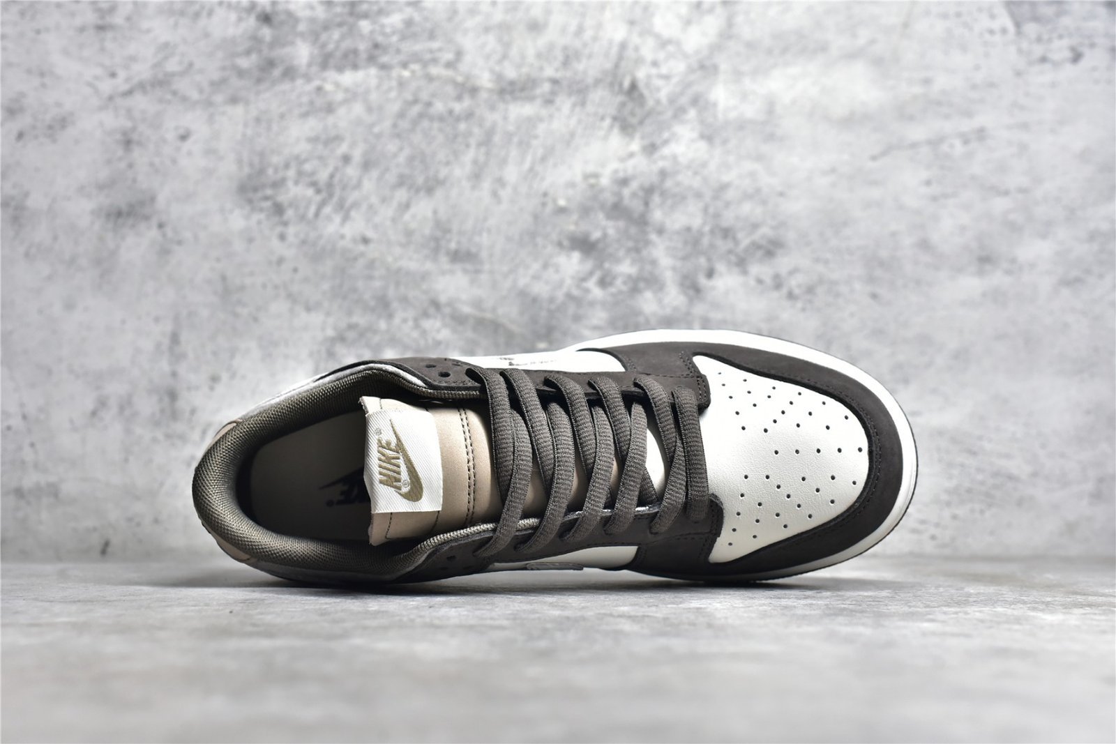 Nike SB DUNK LOW STEAMBOY OST X OTOMO KATSUHIRO WHITE/BROWN/WHITE LF0039-001 – תמונה 16