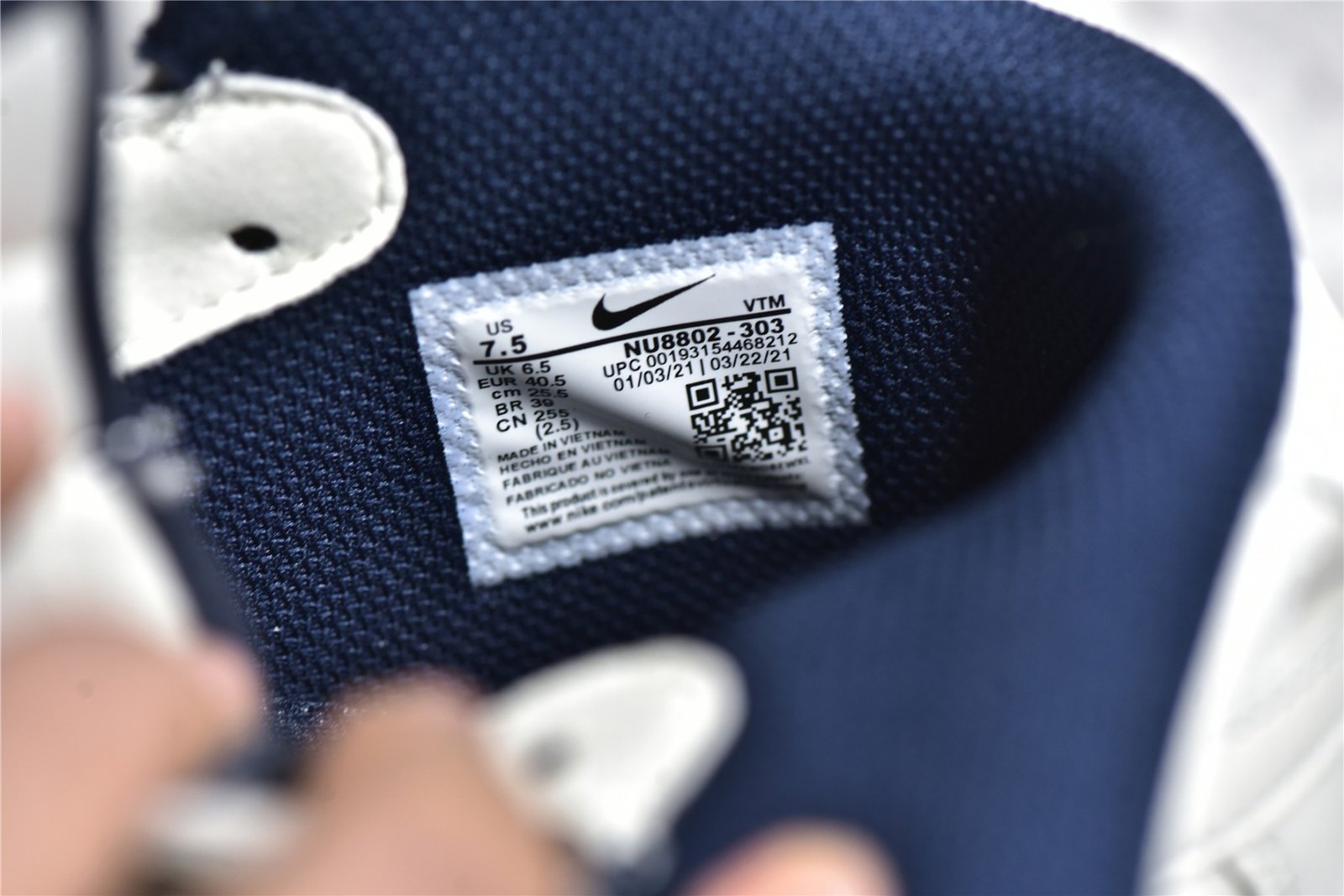 Nike AIR FORCE 1 07 MID MORE THAN X UNINTERRUPTED WHITE/NAVY BLUE/WHITE NU8802-303 – תמונה 5