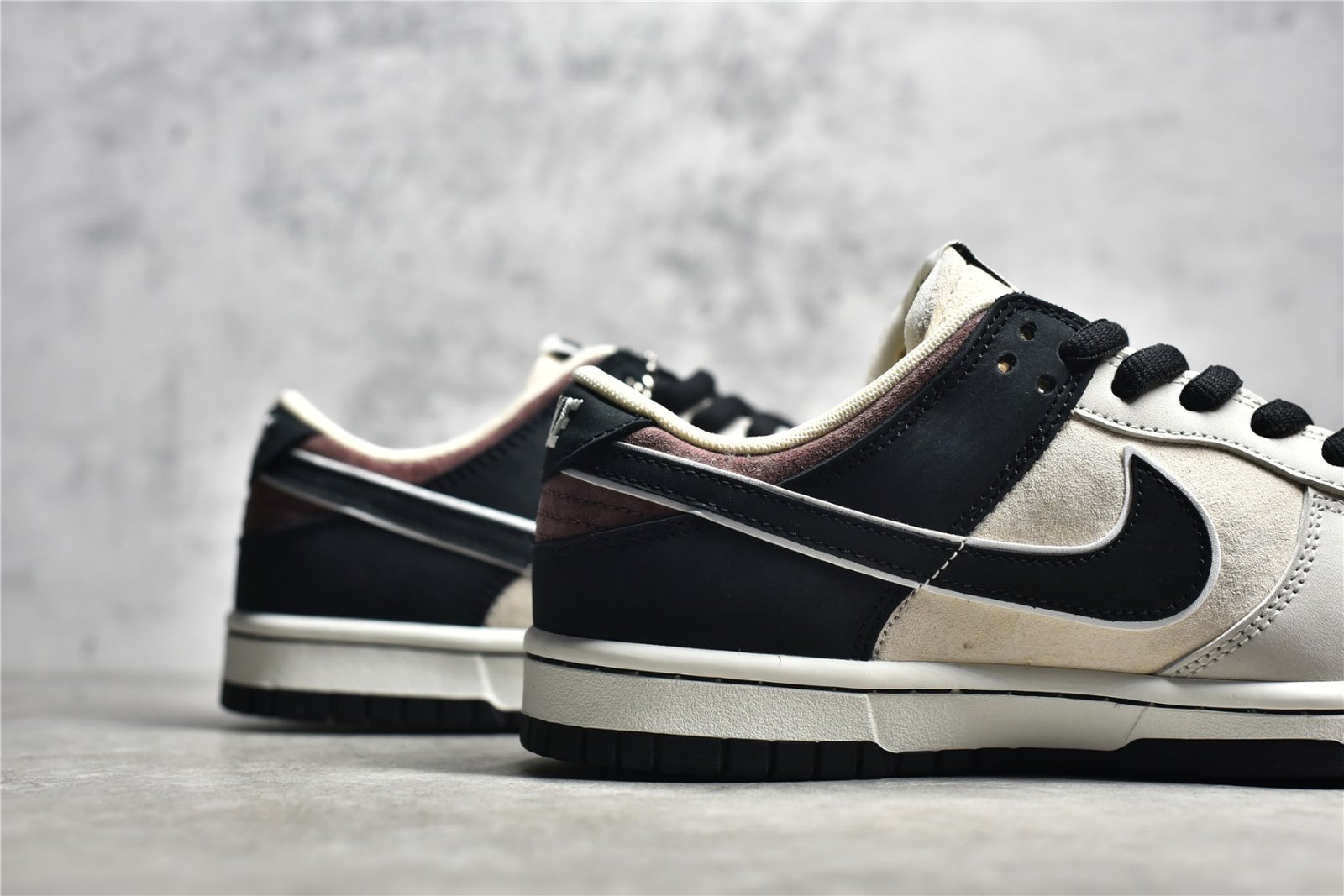 Nike SB DUNK LOW STEAMBOY OST X OTOMO KATSUHIRO BEIGE/BLACK/DARK BROWN LF0039-028 – תמונה 11