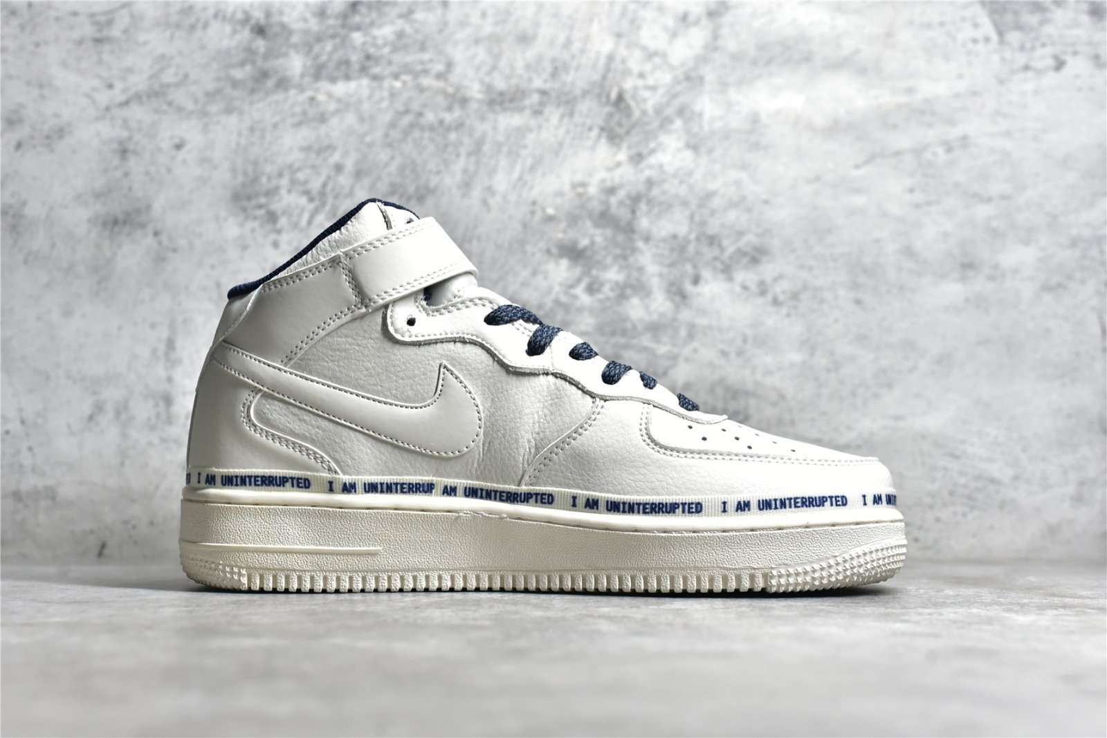 Nike AIR FORCE 1 07 MID MORE THAN X UNINTERRUPTED WHITE/NAVY BLUE/WHITE NU8802-303 – תמונה 17