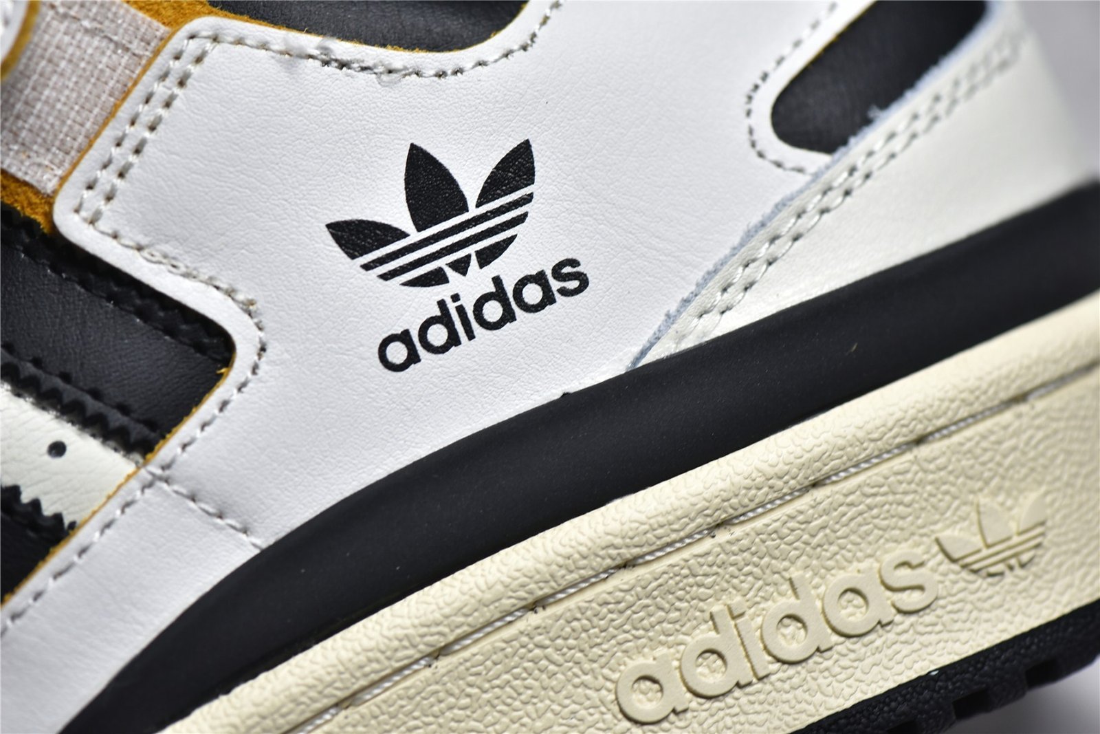 Adidas FORUM 84 LOW CLOUD WHITE/CORE BLACK/CLOUD WHITE HR2007 – תמונה 8