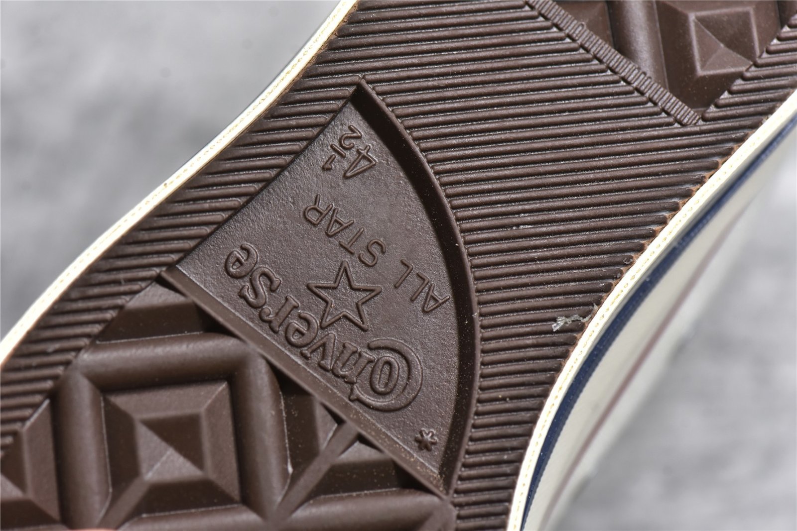 CONVERSE CHUCK TAYLOR ALL-STAR 70S HIGH X ARCHEOPTERYX WHITE/WHITE/EGRET 162056C – תמונה 5