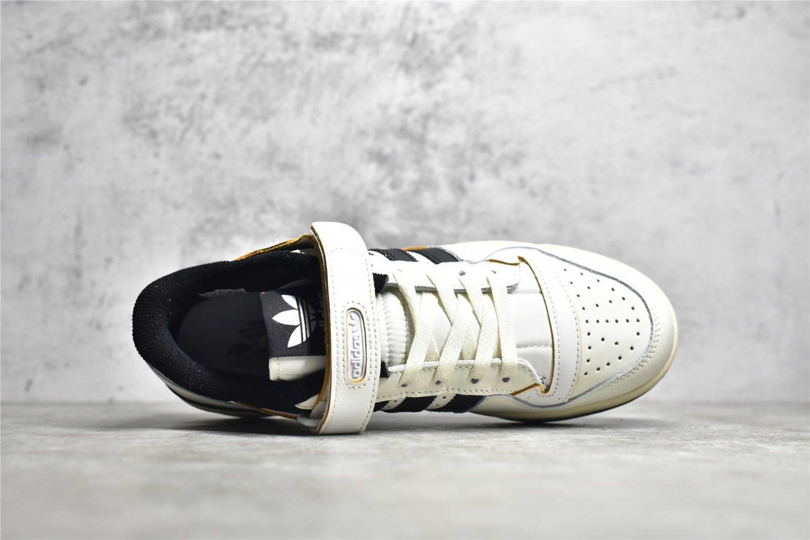 Adidas FORUM 84 LOW CLOUD WHITE/CORE BLACK/CLOUD WHITE HR2007 – תמונה 16