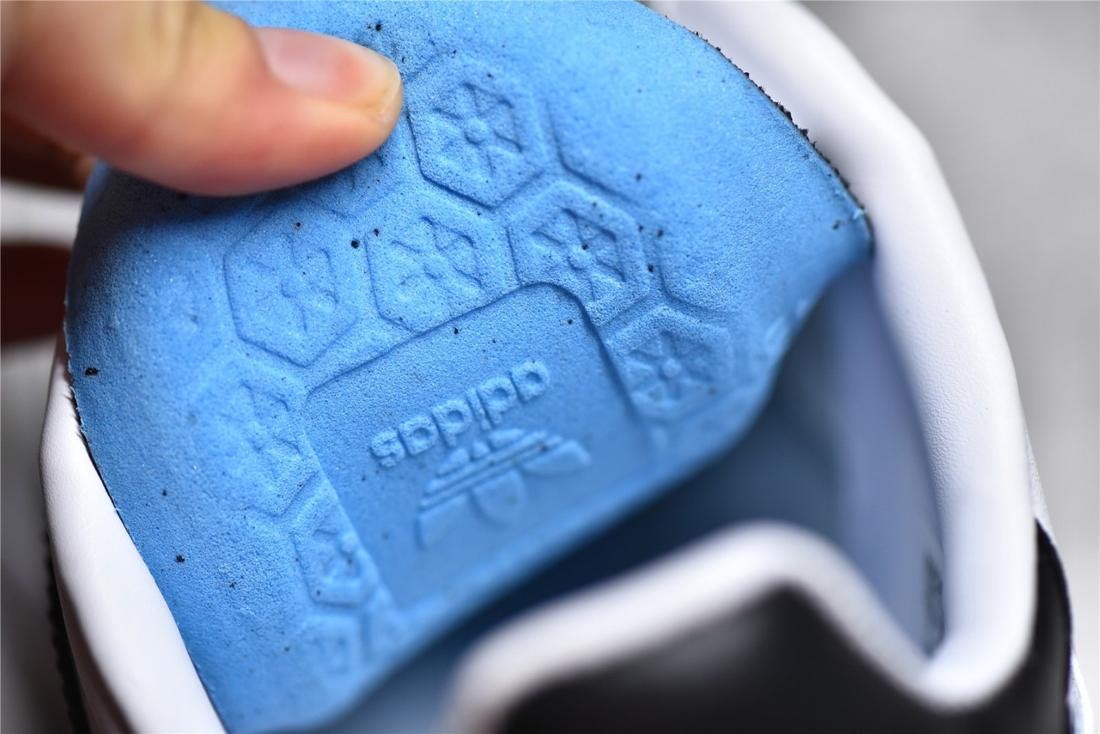 Adidas COPA NATIONALE MILLENNIUM CLOUD WHITE/CORE BLACK/CORE BLACK GW3134 – תמונה 3