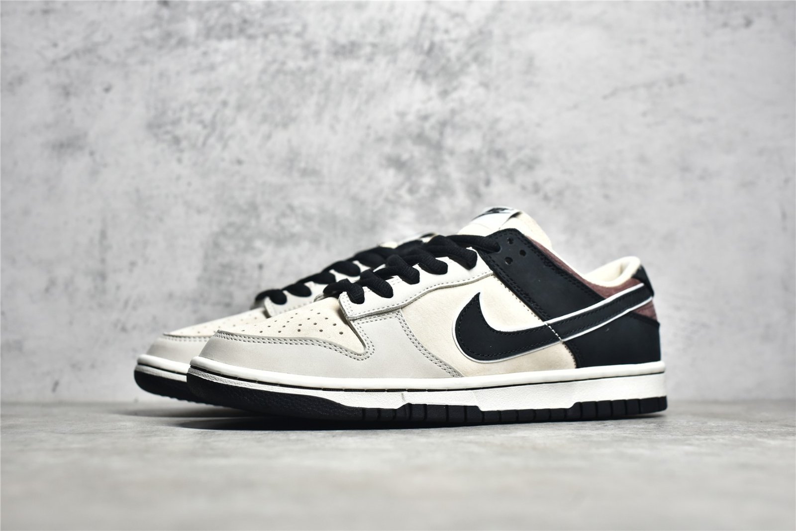 Nike SB DUNK LOW STEAMBOY OST X OTOMO KATSUHIRO BEIGE/BLACK/DARK BROWN LF0039-028 – תמונה 18