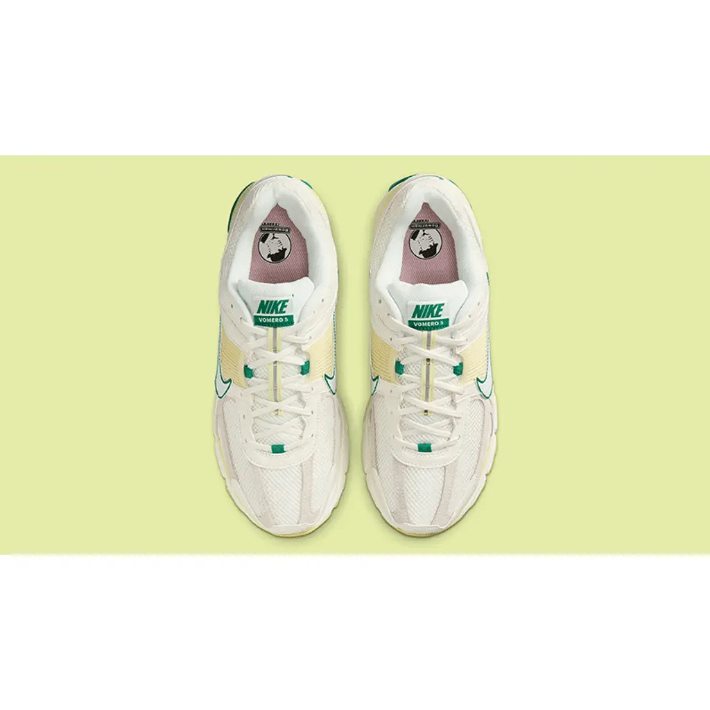 Nike Zoom Vomero 5 Malachite Alabaster – הסטייל שלך בשיא המסלול Nike Zoom | ShoeSale