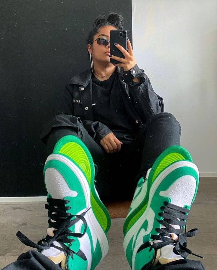 Air Jordan 1 High Zoom Air Cmft Stadium Green - תחושת אופנה בלתי נגמרת AIR JORDAN | ShoeSale