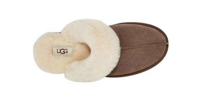 Scuffette II Dark Brown - נעלי UGG שהן חובה לכל חובבת אופנה UGG | ShoeSale