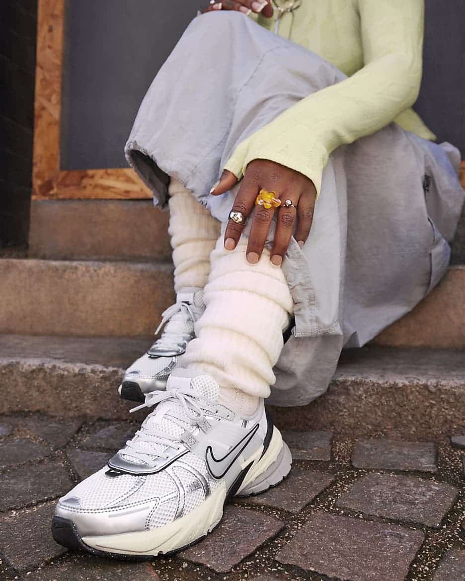 Nike V2K Run White Photon Dust - נעלי האופנה שלך לסתיו Nike V2K | ShoeSale