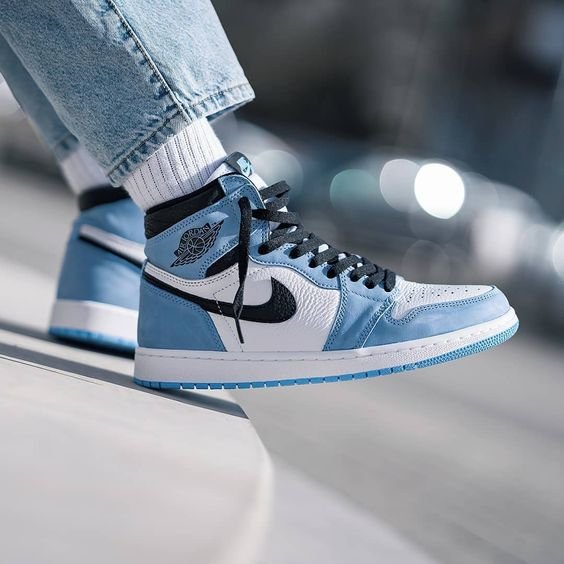 Air Jordan 1 High University Blue – הסניקרס שישדרגו כל לוק הדגמים החמים | ShoeSale