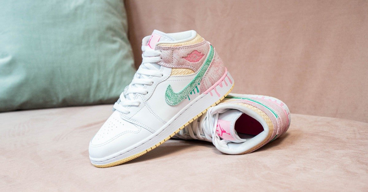 Air Jordan 1 Mid Paint Drip - הטרנד שמסעיר את עולם האופנה AIR JORDAN | ShoeSale
