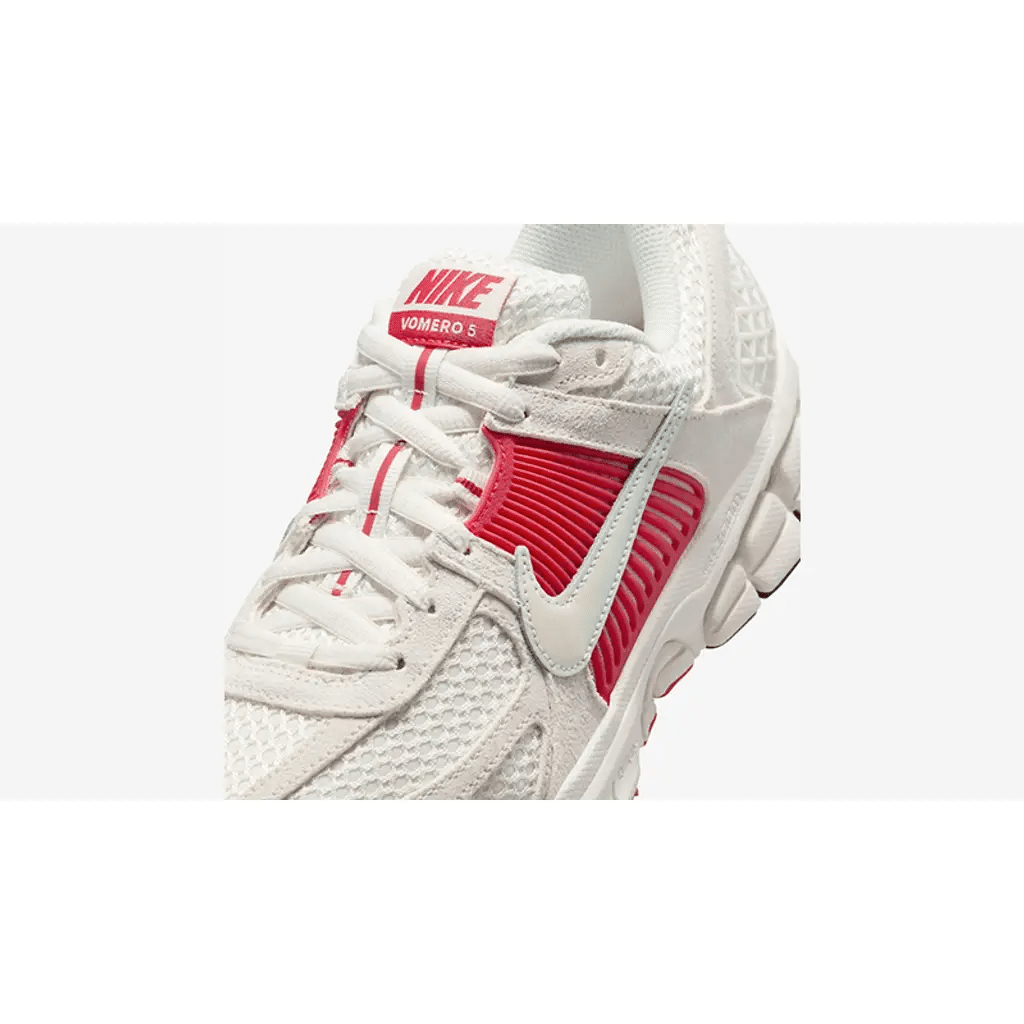 Nike Zoom Vomero 5 Sail Siren Red - השילוב המושלם של סטייל ונוחות Nike Zoom | ShoeSale
