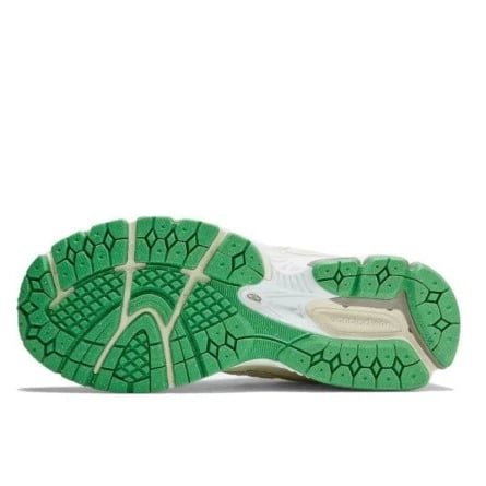 New Balance 2002R GANNI Rain Cloud – לא מתפשרים על סטייל! NEW BALANCE | ShoeSale