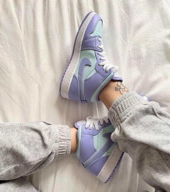 Air Jordan 1 Mid Purple Aqua - סטייל ואופנה שלא רוצים להפסיד! AIR JORDAN | ShoeSale