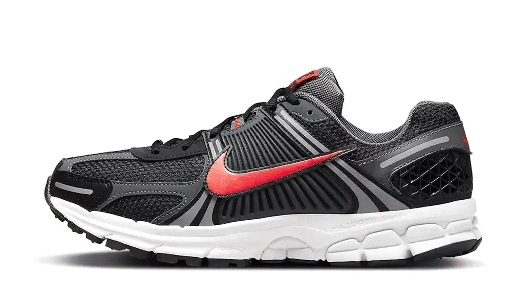 Nike Zoom Vomero 5 Grey Red - נעלי הספורט שיחזירו לך את הסטייל Nike Zoom | ShoeSale
