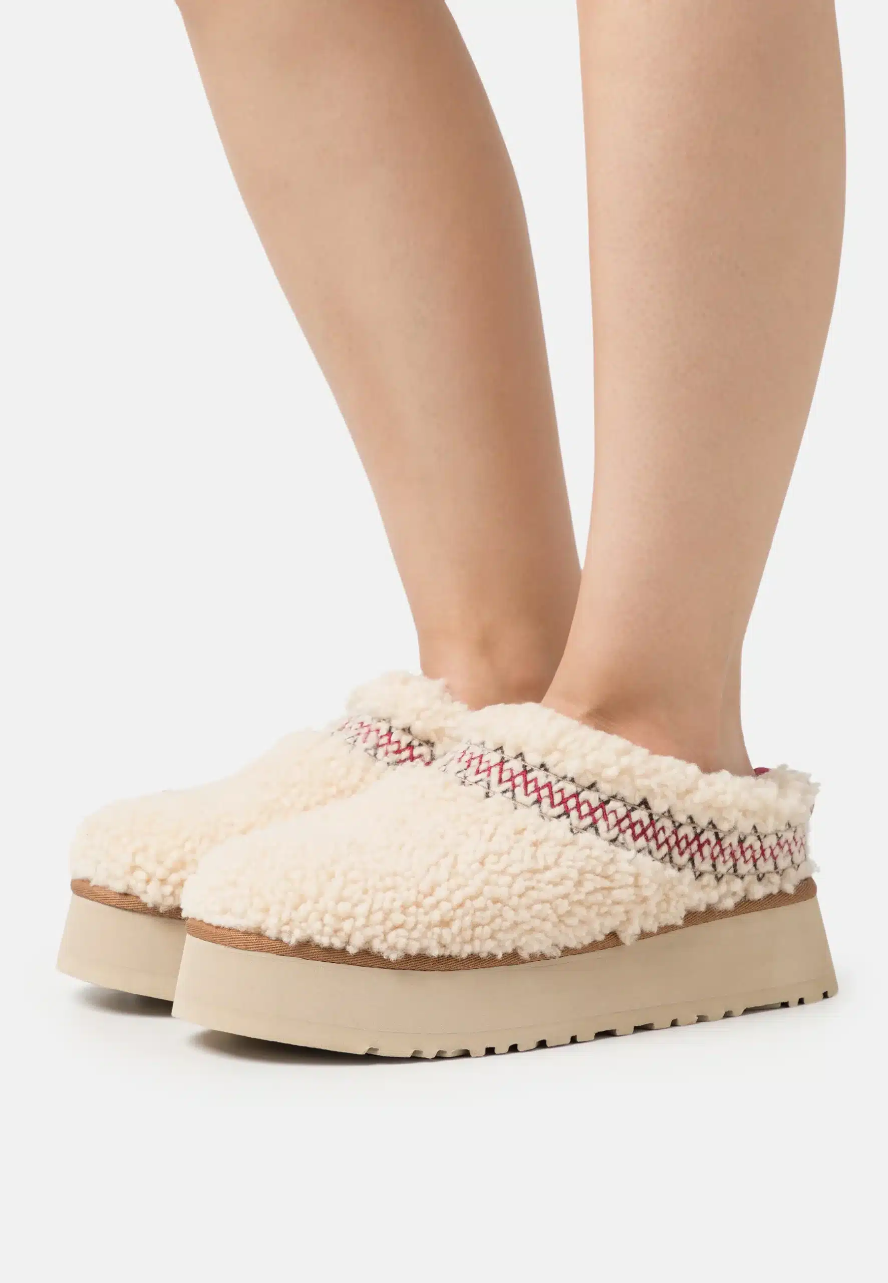 נעלי האג פלטפורמה Ugg Tazz Braid Natural - הטרנד הבא באופנה! UGG | ShoeSale