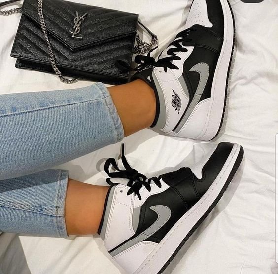 Air Jordan 1 Mid White Shadow - השקעה באופנה וסטייל הדגמים החמים | ShoeSale