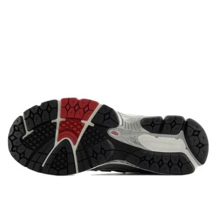 New Balance 1906R Silver Classic Crimson - סניקרס שיביאו לך סטייל! NEW BALANCE | ShoeSale