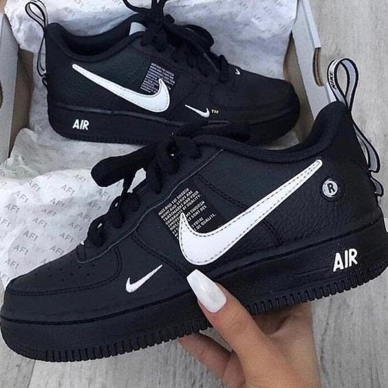 נעלי Nike Air Force 1 Lv8 Utility Black - חוויית אופנה בלתי מתפשרת! NIKE | ShoeSale