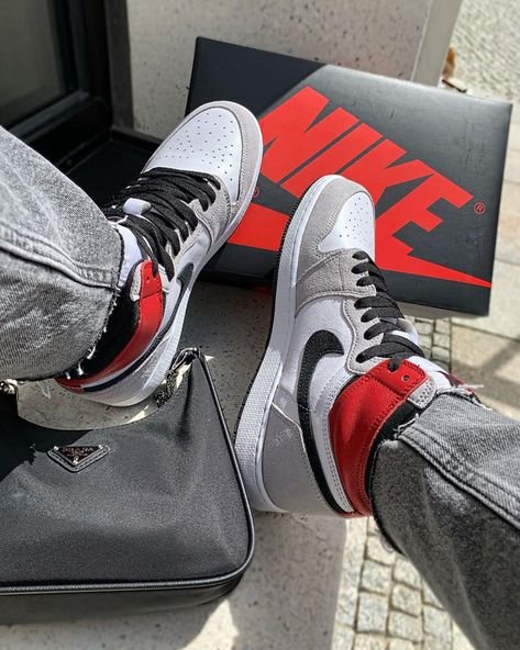 סניקרס Air Jordan 1 Retro High Light Smoke Grey - הטרנד הבא של אופנה וסטייל AIR JORDAN | ShoeSale