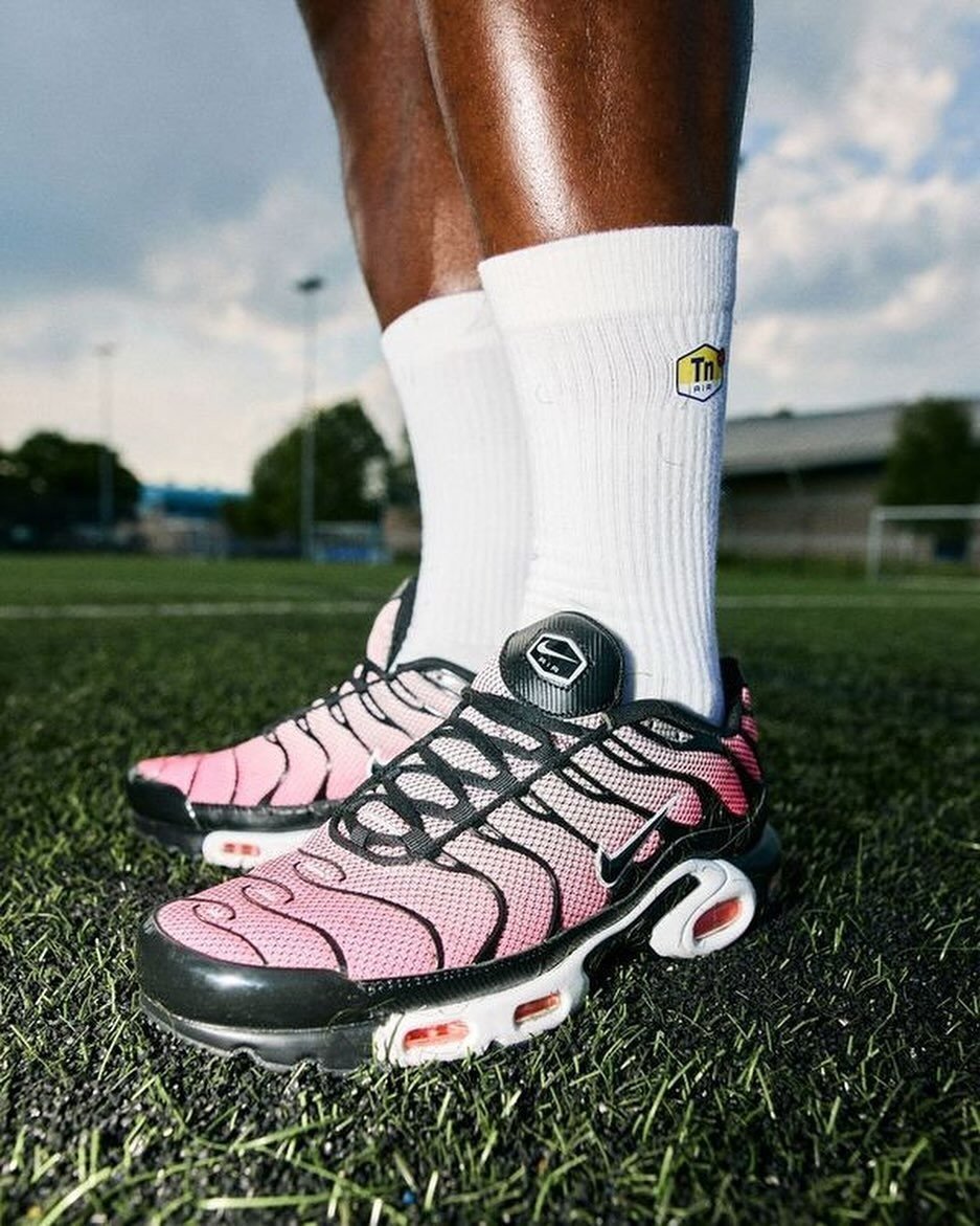 נעלי Nike Air Max Plus All Day Sunset Pulse - סטייל שאין כמוהו! NIKE | ShoeSale