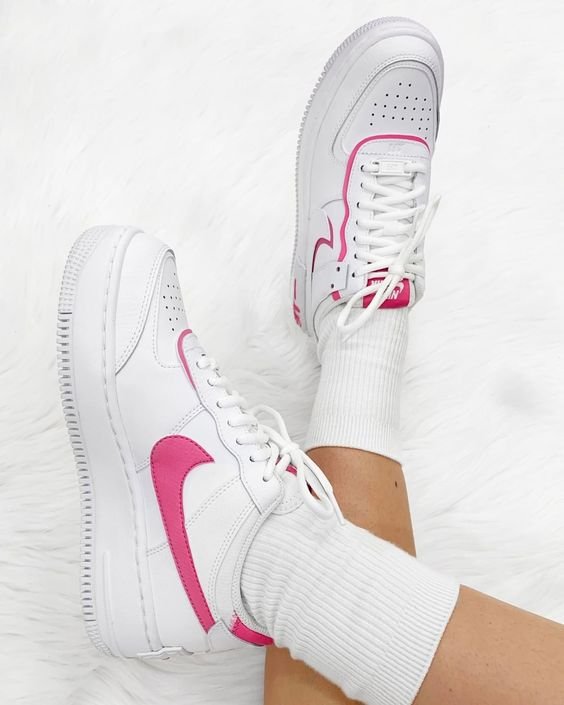 חווית סטייל שונה עם Nike Air Force 1 Shadow Magic Flamingo - נעלי האופנה של עונת הקיץ! NIKE | ShoeSale