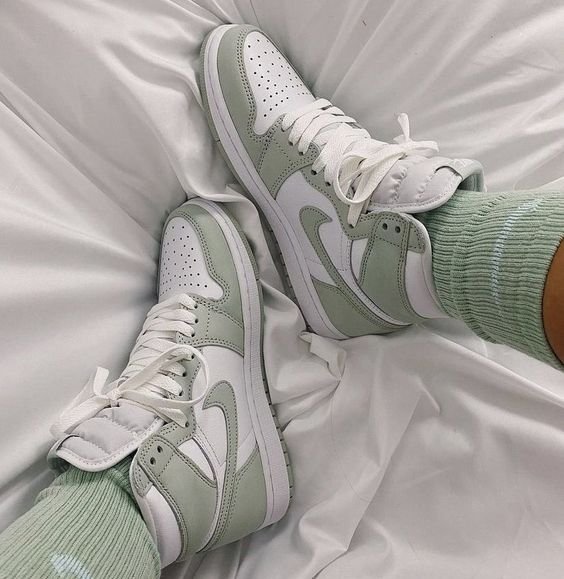 Air Jordan 1 High Og Seafoam – הצלחה אופנתית עם טוויסט הדגמים החמים | ShoeSale
