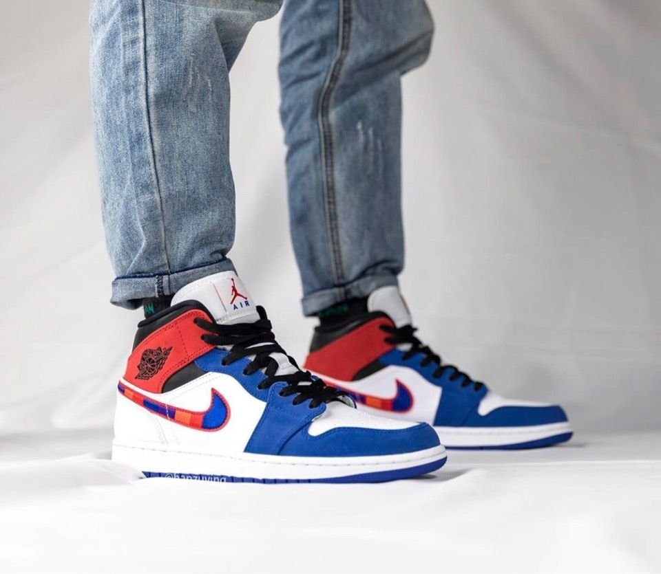 Air Jordan 1 Mid Multicolor Swoosh - סניקרס שמשדרגות את הסטייל שלך AIR JORDAN | ShoeSale