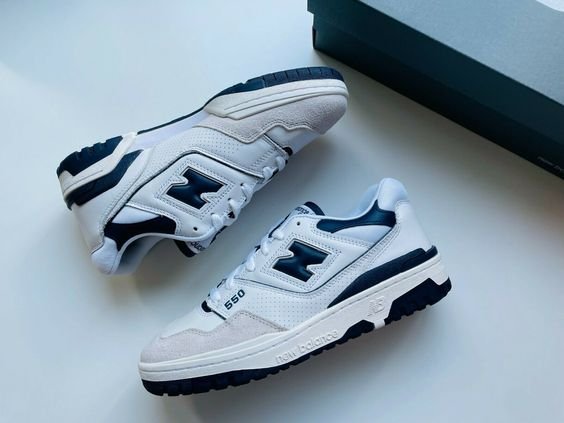 New Balance 550 Navy Blue - חזרה לסטייל עם נוחות שאין שנייה לה NEW BALANCE | ShoeSale