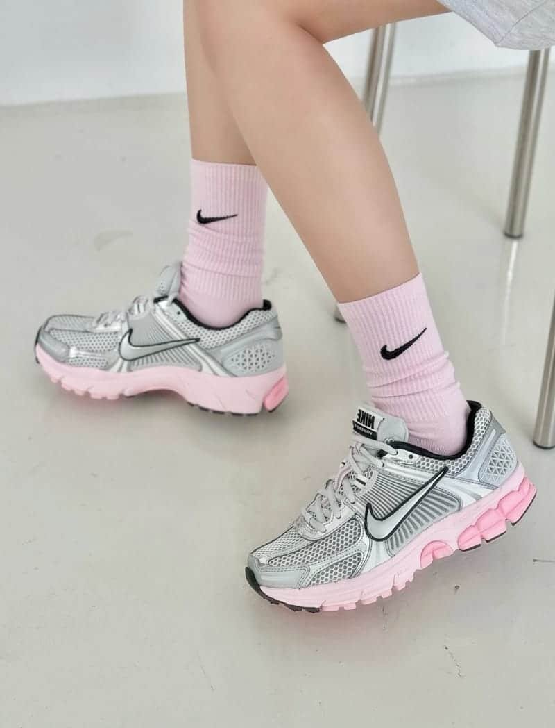 Nike Zoom Vomero 5 Photon Dust Pink Foam – אופנה וסגנון שלא ניתן להתעלם מהם! Nike Zoom | ShoeSale
