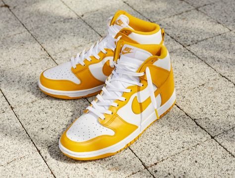 Dunk High Dark Sulfur – הגשמת החלום באופנה ובסטייל NIKE | ShoeSale