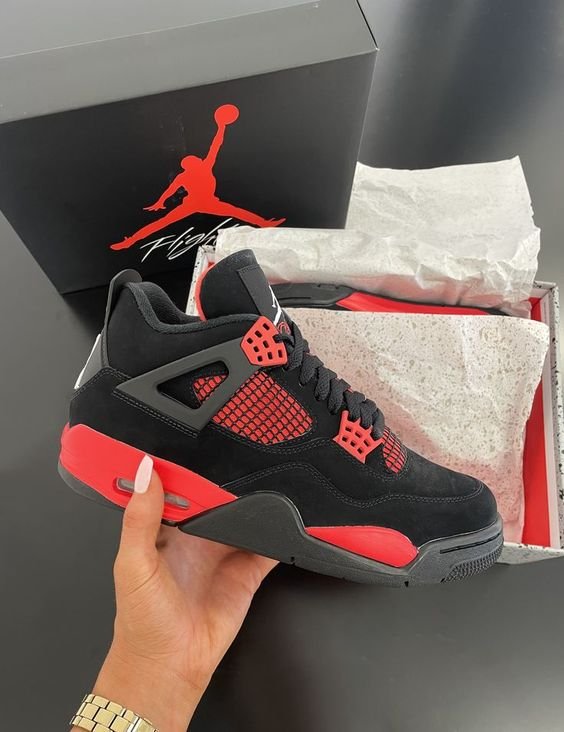 Air Jordan 4 Retro Red Thunder - הסניקרס ששוברות את הגבולות הדגמים החמים | ShoeSale