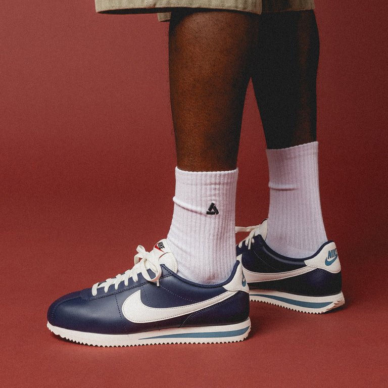 Nike Cortez Midnight Navy – נייק קורטז: חוויית אופנה חדשנית NIKE | ShoeSale