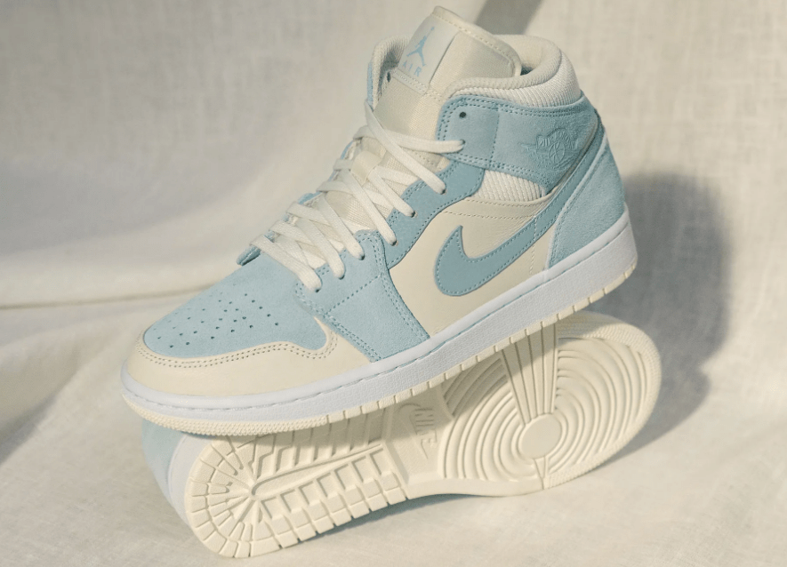 הסניקרס שיגרמו לך להתבלט - Air Jordan 1 Mid Mixed Textures Blue AIR JORDAN | ShoeSale