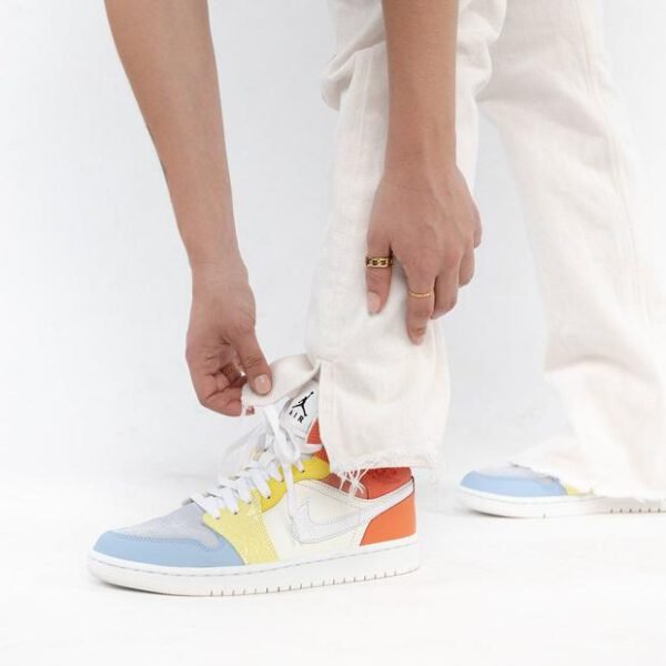 Air Jordan 1 Mid To My First Coach - סניקרס שיקיות לכל עונה הדגמים החמים | ShoeSale