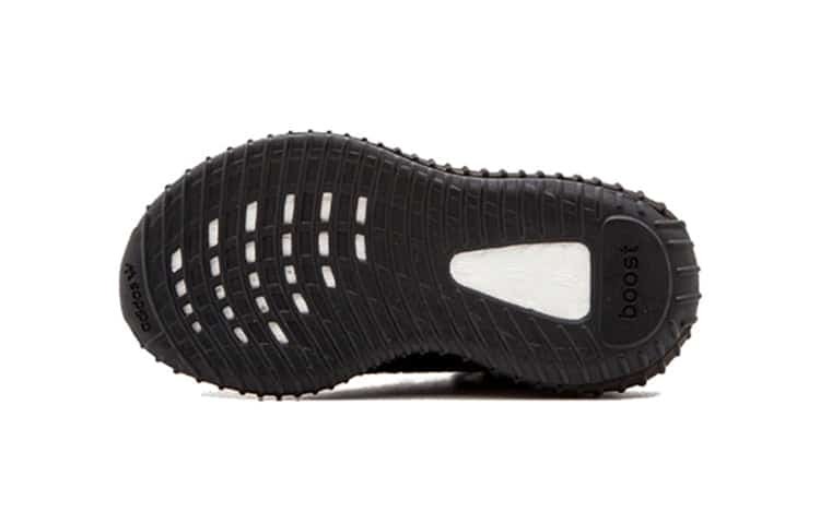 Adidas Yeezy Boost 350 V2 KIDS ‘BRED’ CORE – התפרצות הסטייל בעולם הילדים! KIDS | ShoeSale