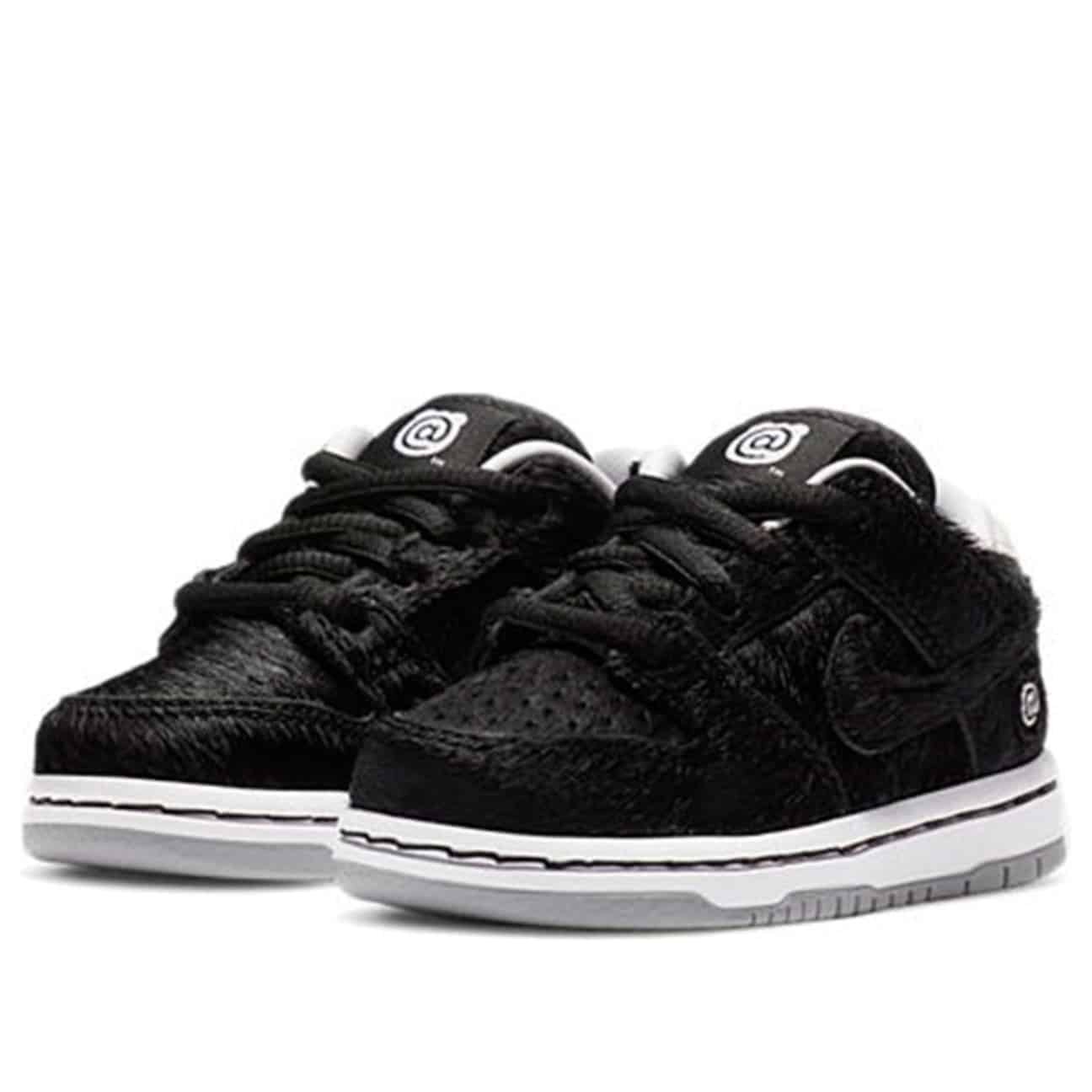 Nike Dunk Low Kids ‘BE@RBRICK’ - הסניקרס שכולם מדברים עליהן! KIDS | ShoeSale