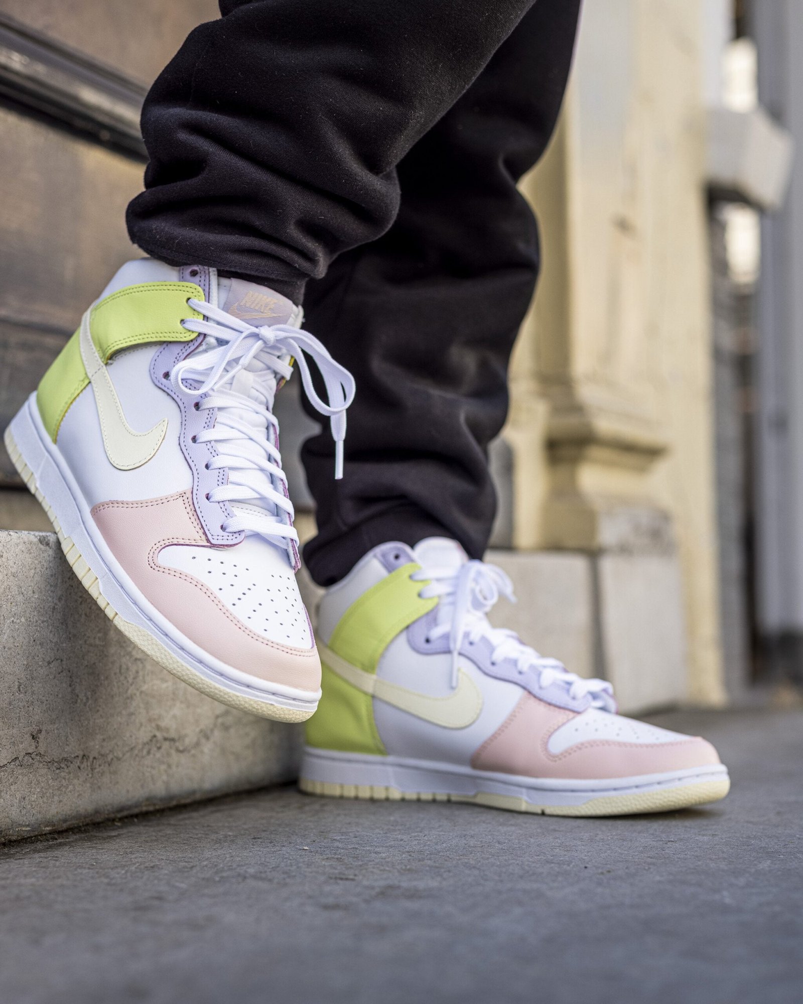 Dunk High Lemon Twist - הסניקרס שיגרמו לכם להתבלט NIKE | ShoeSale