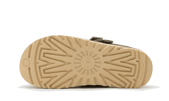 סנדלי האג Ugg Goldenstar Clog Moss Green - סטייל ואופנה שיבלטו! UGG | ShoeSale