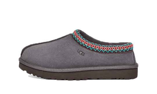 איזה סטייל! נעלי האג Ugg Tasman Slipper Dark Grey Multi מחכות לך ב-ShoeSale UGG | ShoeSale