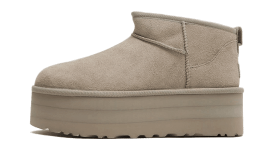 מגפי האג פלטפורמה Ugg Classic Ultra Mini - השדרוג המושלם לארון שלך! UGG | ShoeSale