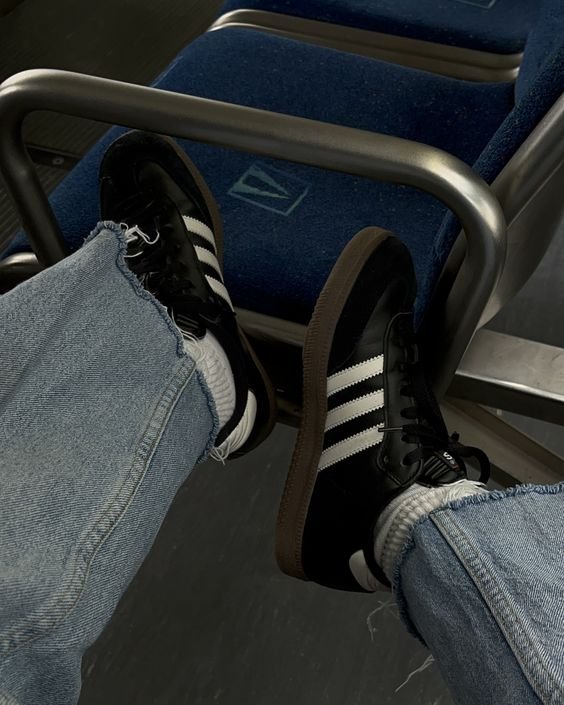 Adidas Samba Og Core Black - הטרנד האולטימטיבי בעולם הסניקרס! ADIDAS SAMBA | ShoeSale