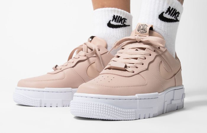 Air Force 1 Low Pixel Particle Beige - הטרנד שהולך לשנות לכם את הסגנון! NIKE | ShoeSale